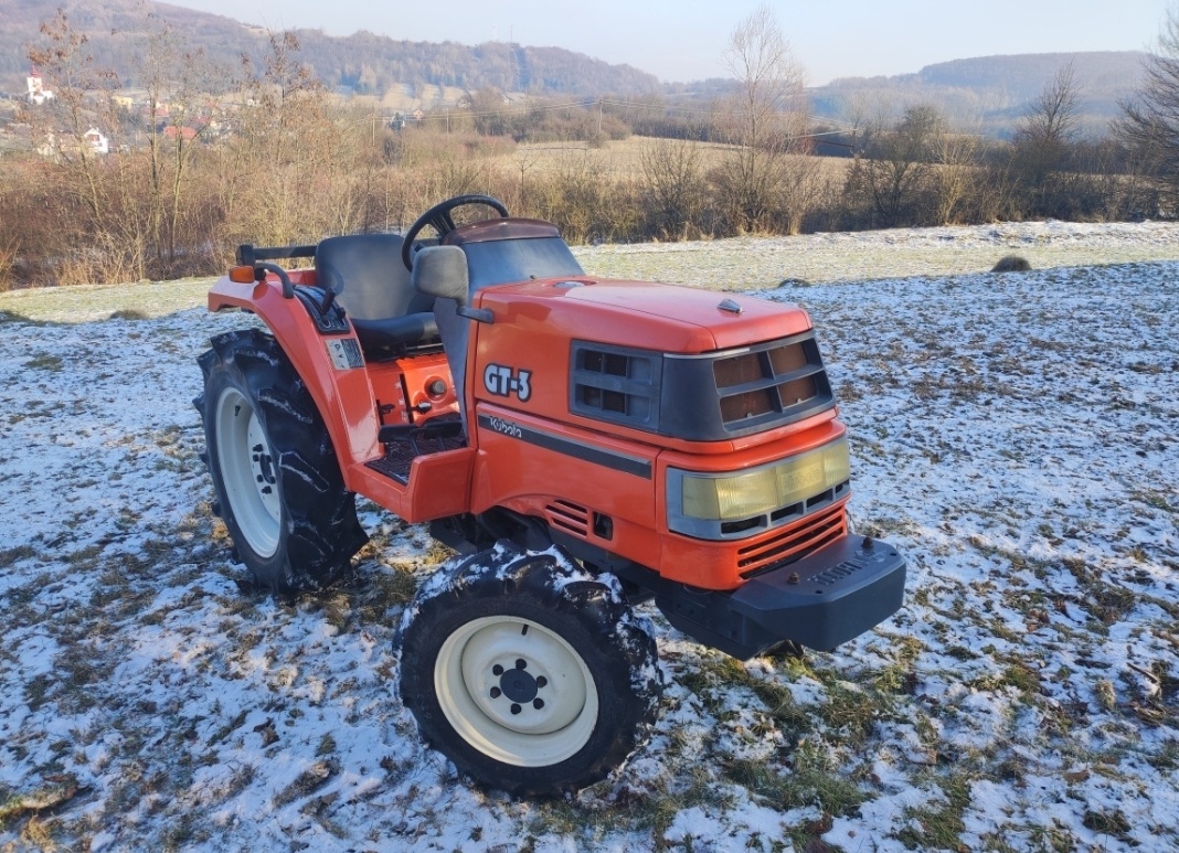 Predám malotraktor Kubota GT-3