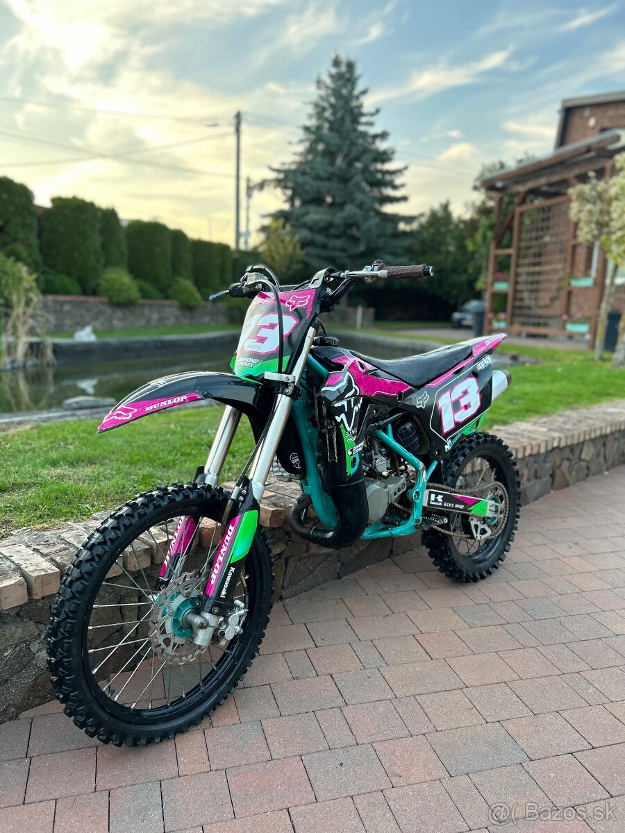 KAWASAKI KX 85