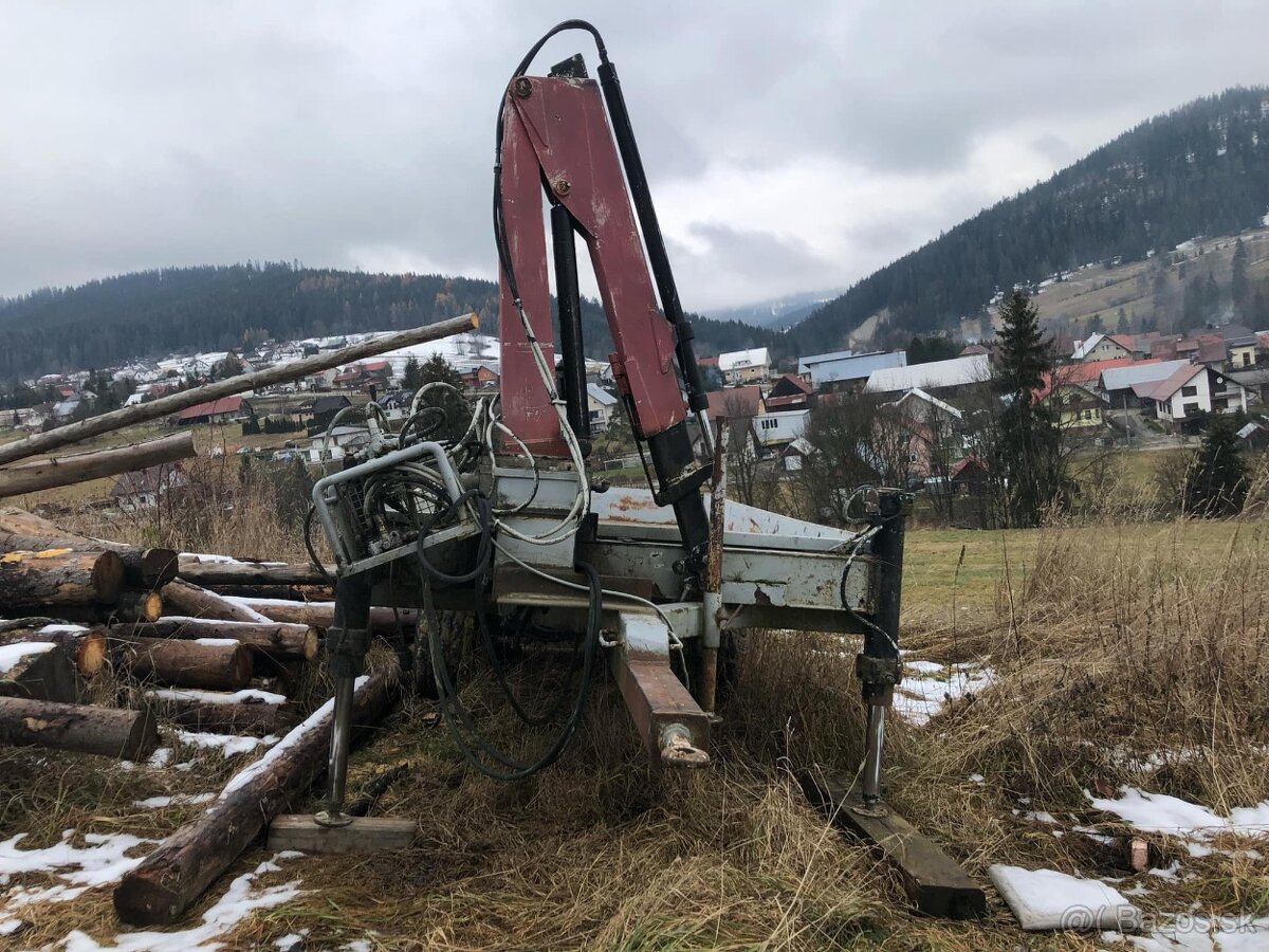 Predám vlecku s hydraulickou rukou