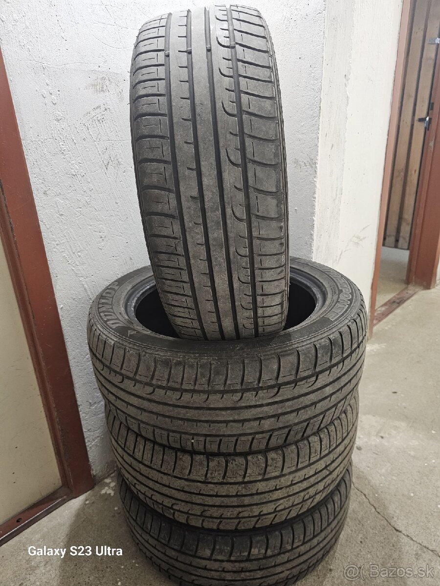 215/55 r17 Dunlop