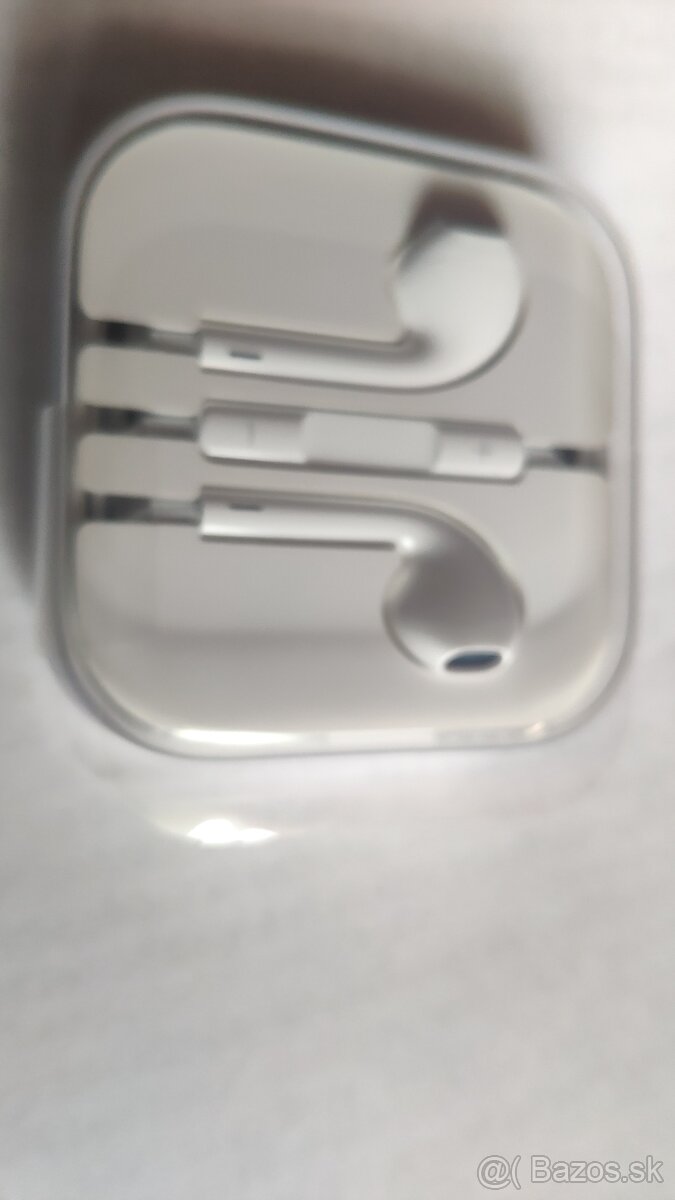 Predám originálne slúchadlá Apple EarPods 3,5 mm