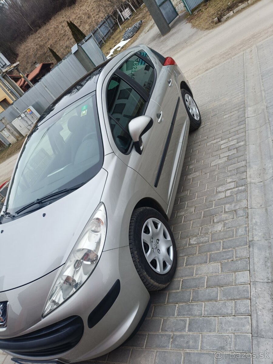 Predám cukrík Peugeot 207 SW