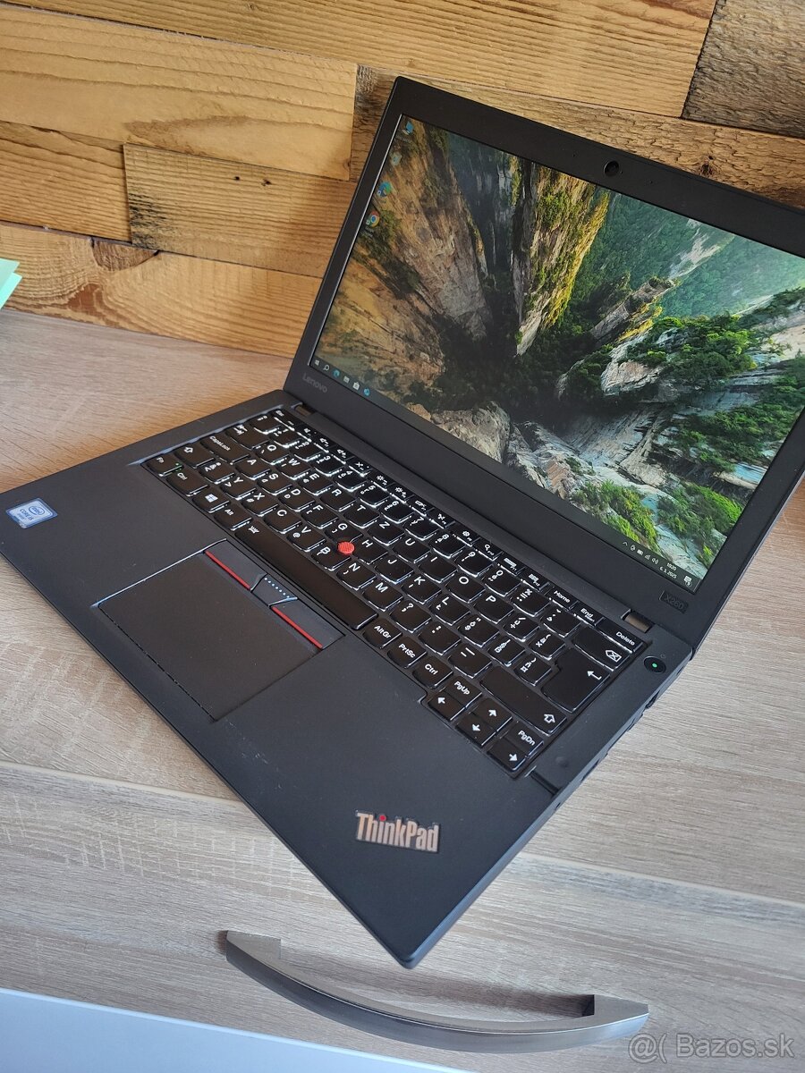 Lenovo X260 i5 4x2.5Ghz,8GBDDR4,250GBSSD,webka,wifi,BT