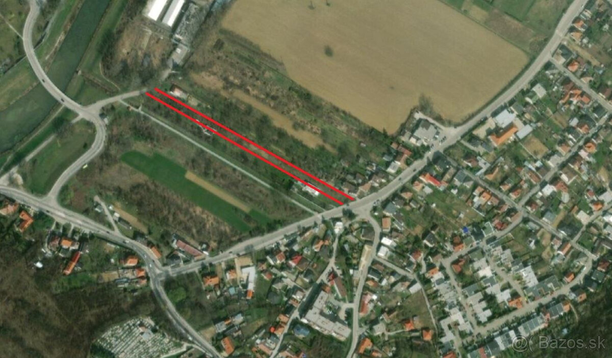 Stavebný pozemok Banka, kúpeľný ostrov, 2030m2, všetky siete