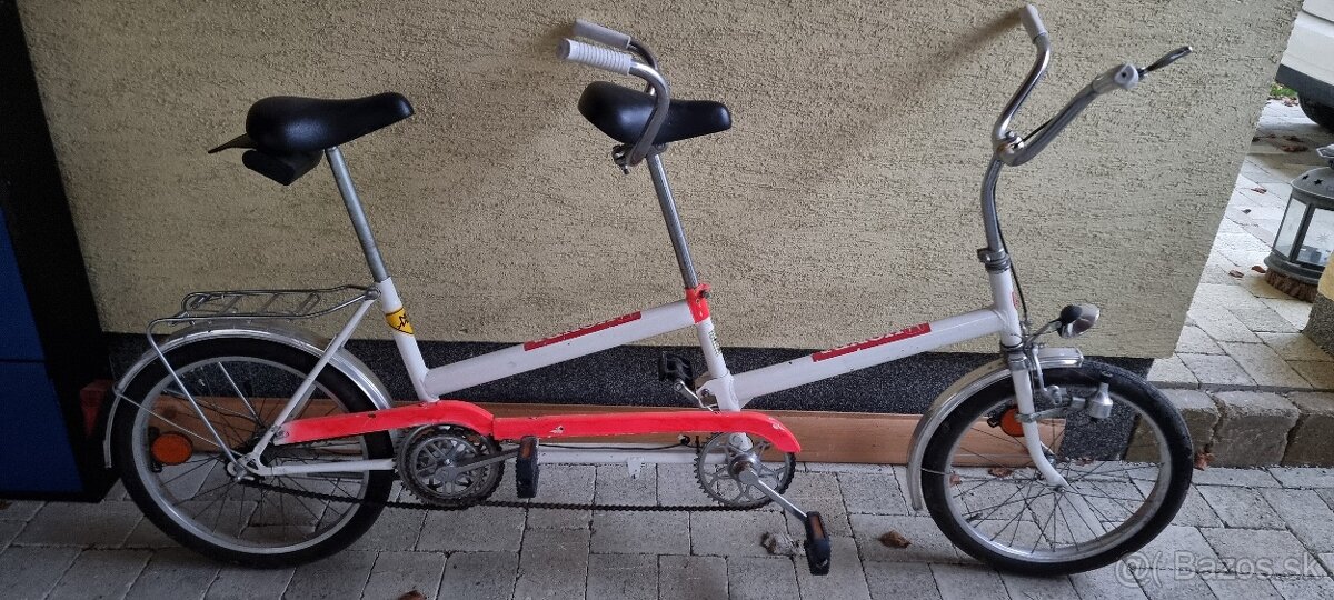 Tandemový bicykel