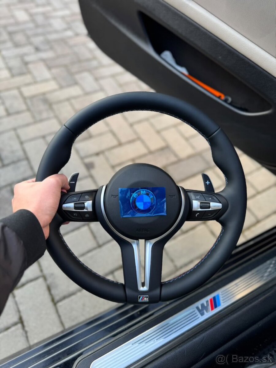 M volant na BMW