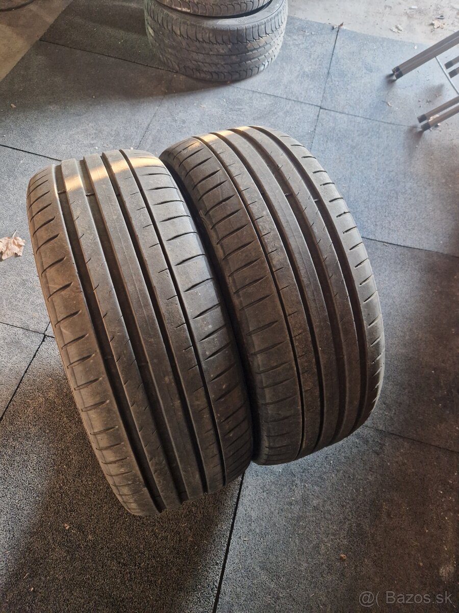 225/45R18 95W MICHELIN