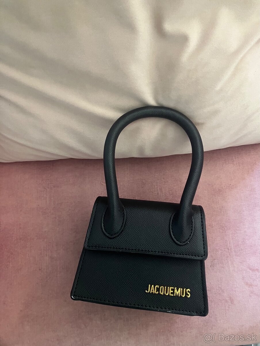 Jacquemus kabelka cierna