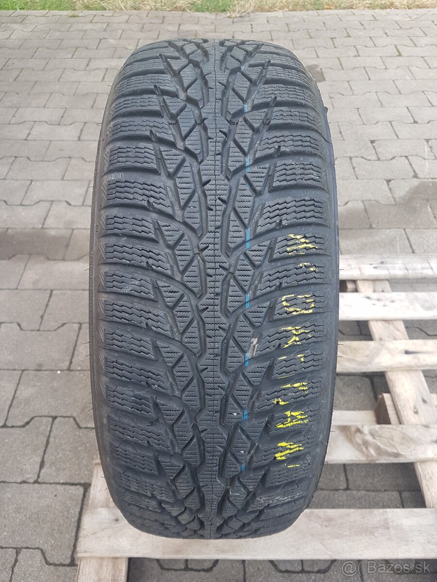 Zimna 205/55R16 Nokian 1ks