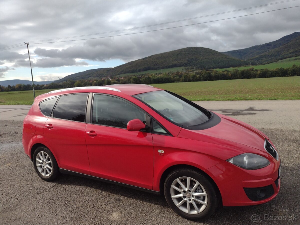 SEAT ALTEA XL 2.0 TDI CR DSG BAJ.175009 KM MOD ROK 2012