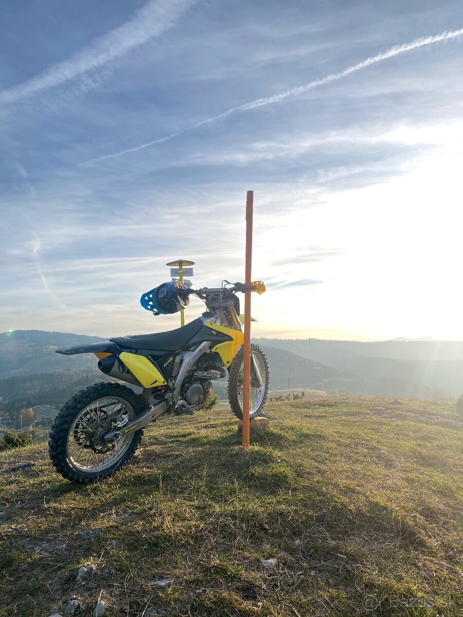 Suzuki RMZ 450 ( RM450Z )