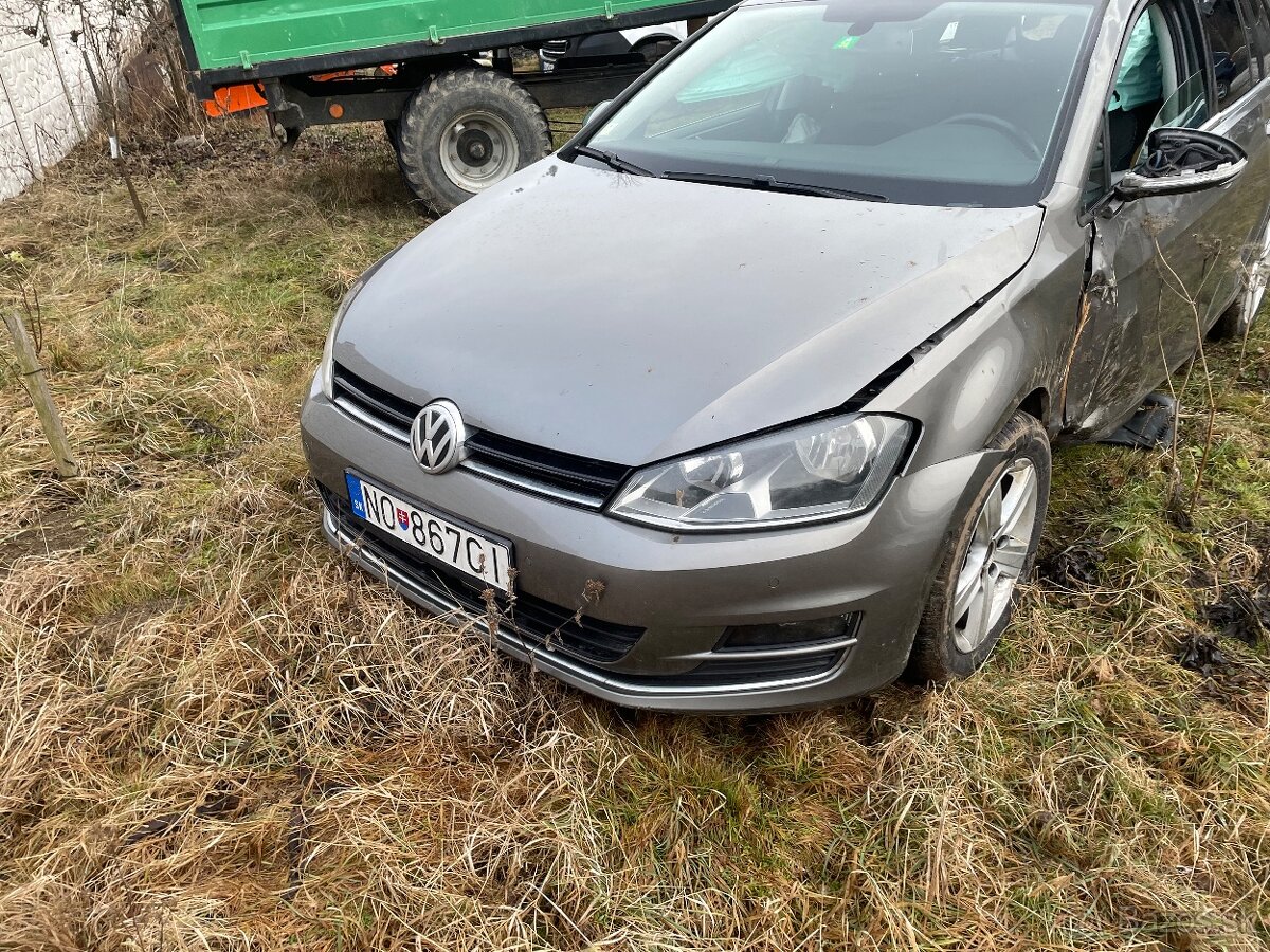 Predám Volkswagen Golf VII