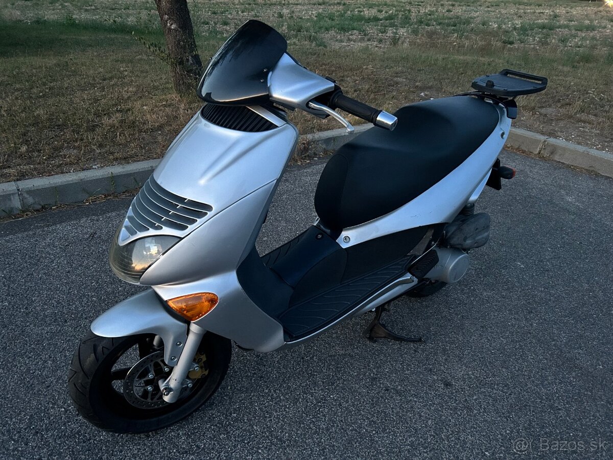 Aprilia Leonardo 150