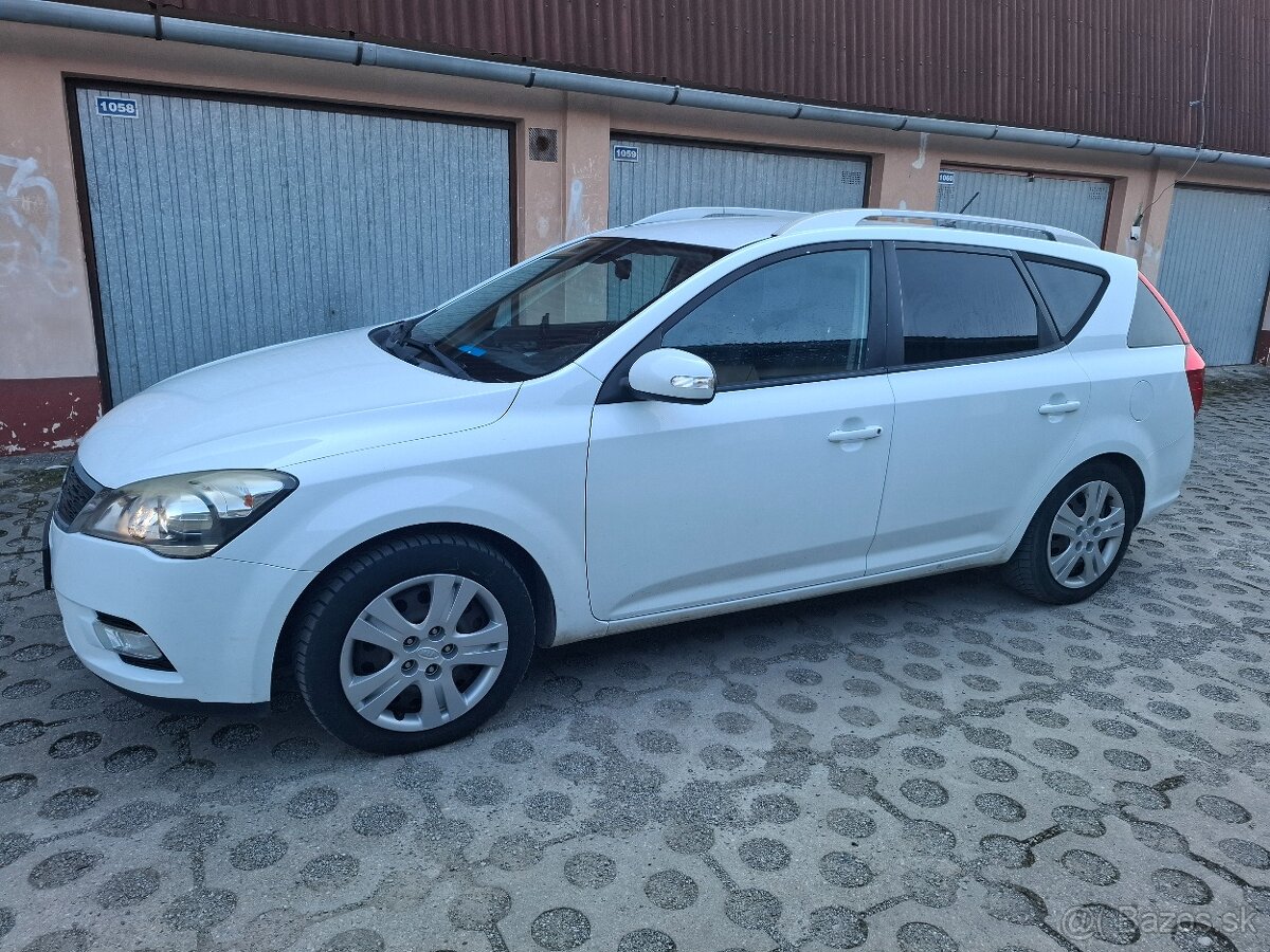 Kia Ceed 1,6 crdi 85kw 2010 24500km