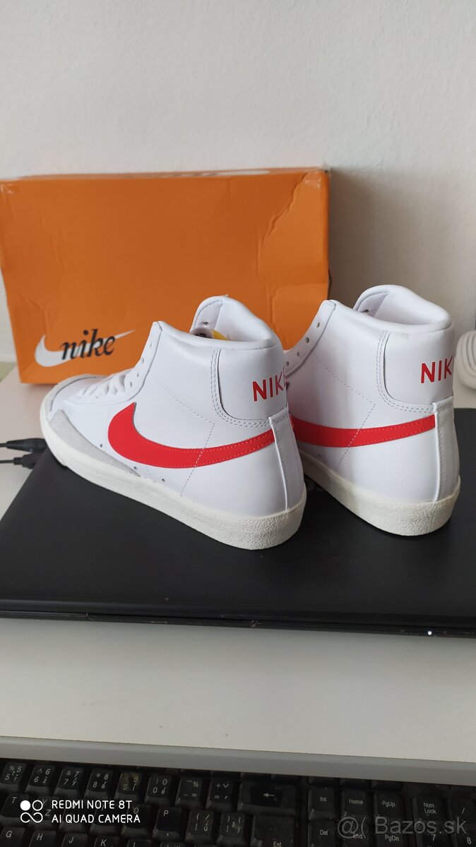 Tenisky Nike W  Blazer Mid 77