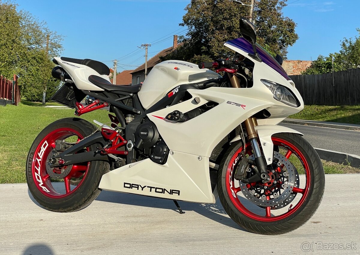 Triumph Daytona 675