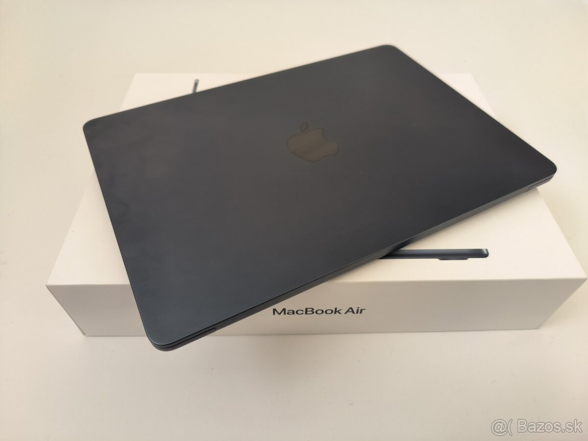 apple macbook  AIR 13,3 M2 256gb 2022 / Záručný list