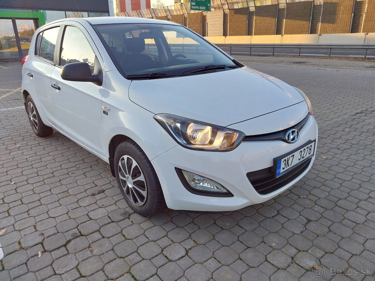 Hyundai i20  1,2 i, r.v.2014, ČR, najeto 81200 km, nová STK