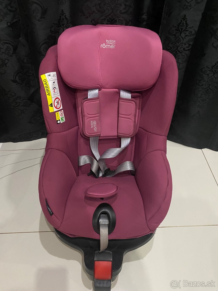 Britax romer dual fux M size