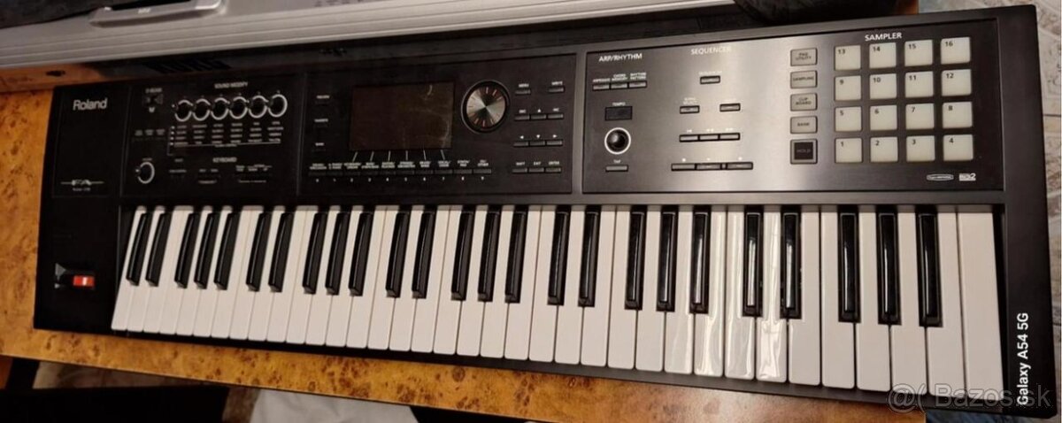 Roland FA 06