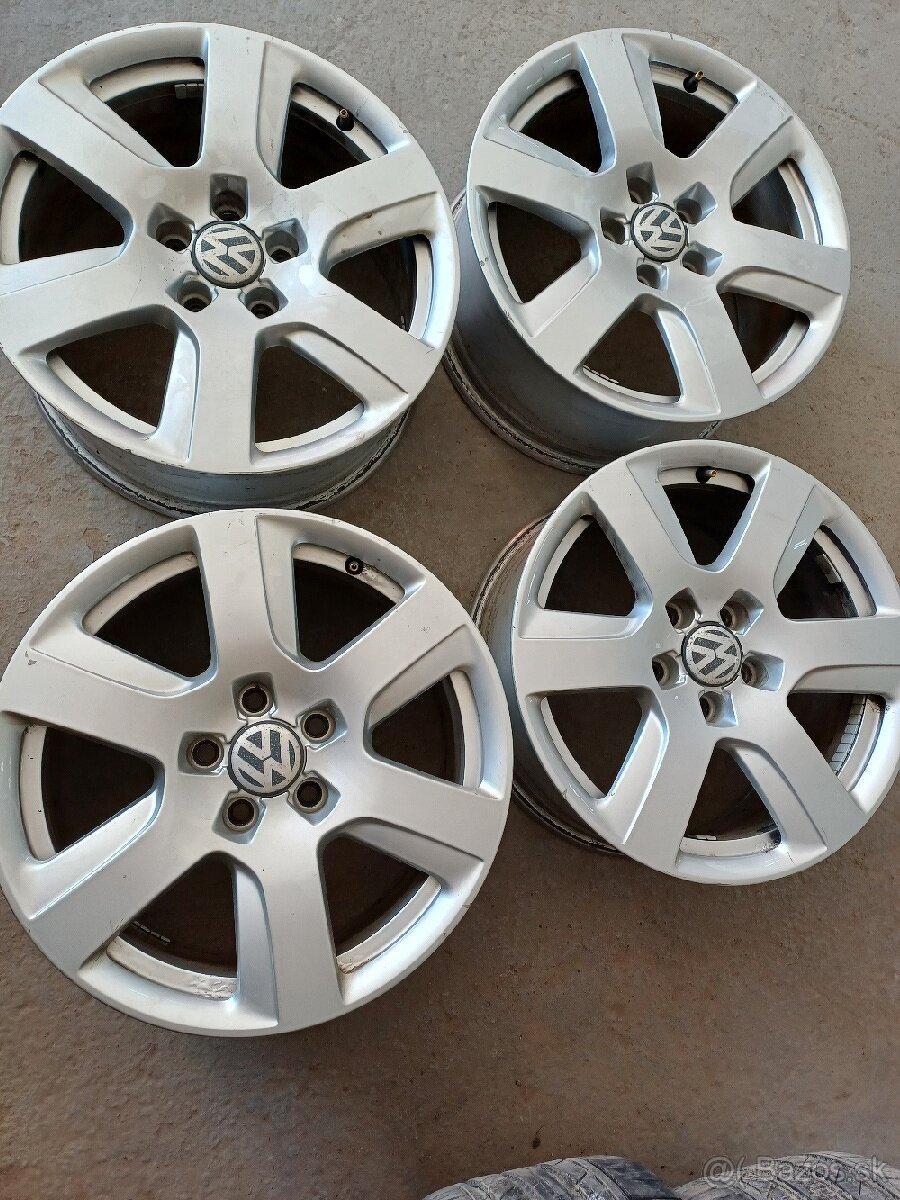 7,5Jx17 ET 37 5x112 str. diera 66,6