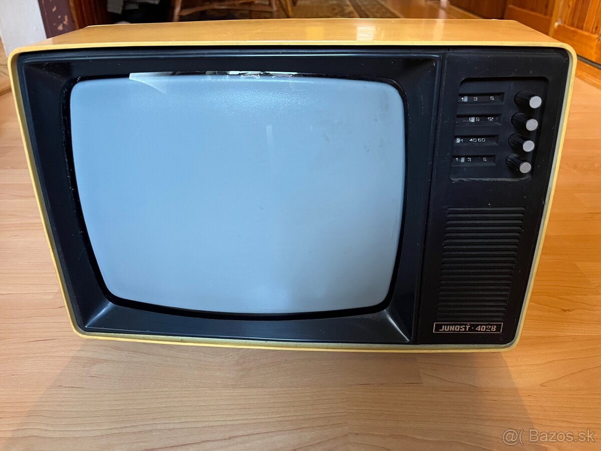 TV Junosť 402B