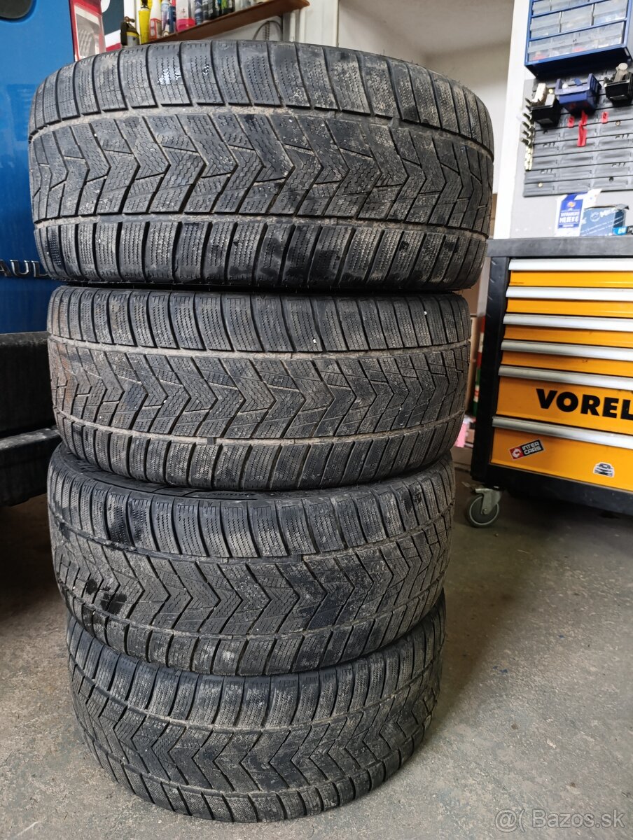 255/35 R 20