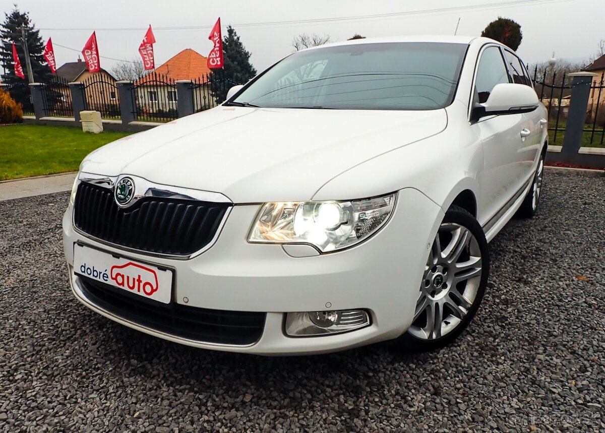 ŠKODA SUPERB 1.8 TSI ELEGANCE 118kW - 153tis KM - XENON