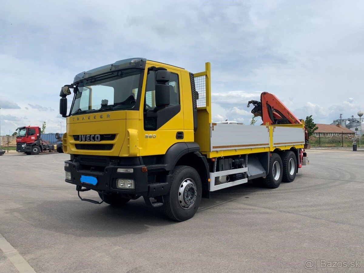 Iveco Trakker 360 6x4 hydraulická ruka