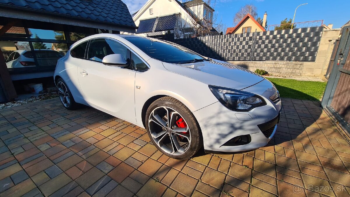 Opel Astra J GTC 1.6 Turbo Benzín 132kw