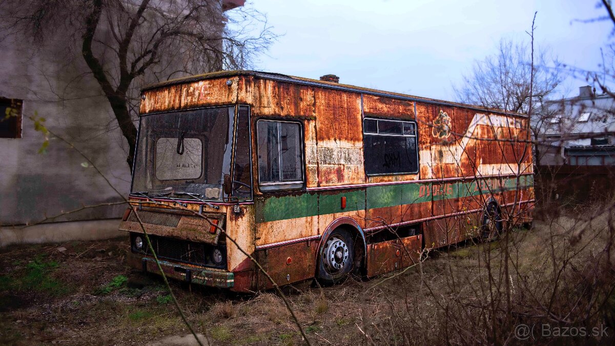 autobus Karosa radi 700 na nahradne diely