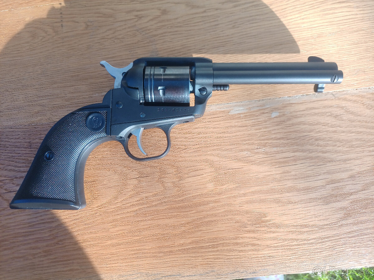 Predám malorážkový revolver ruger Wrangler 22lr