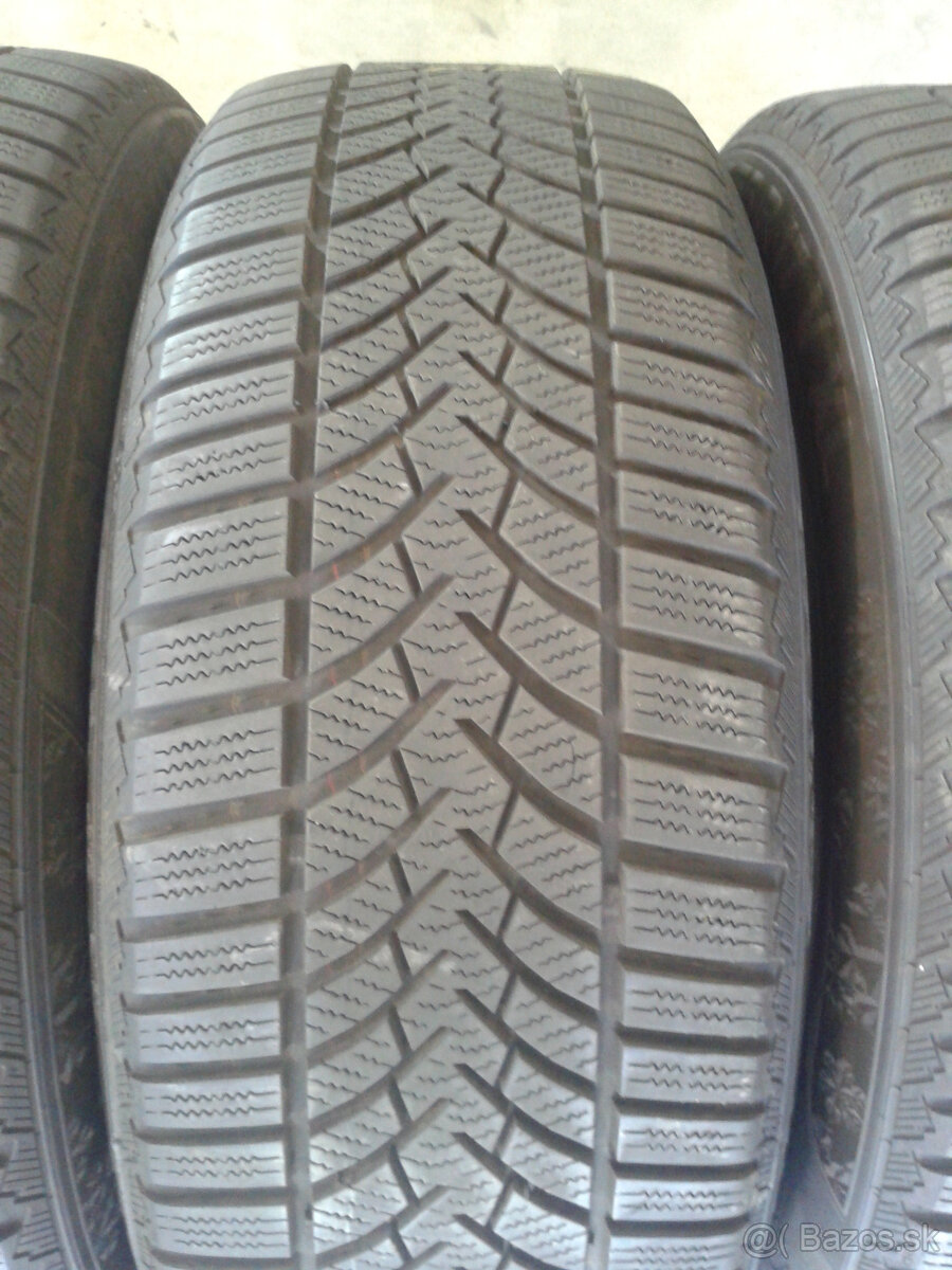 4ks zimne 225/55 R17 101V SEMPERIT SPEED GRIP 3