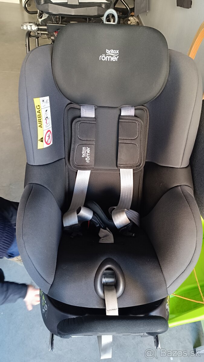 Predám otocnu autosedacku Britax na Isofix