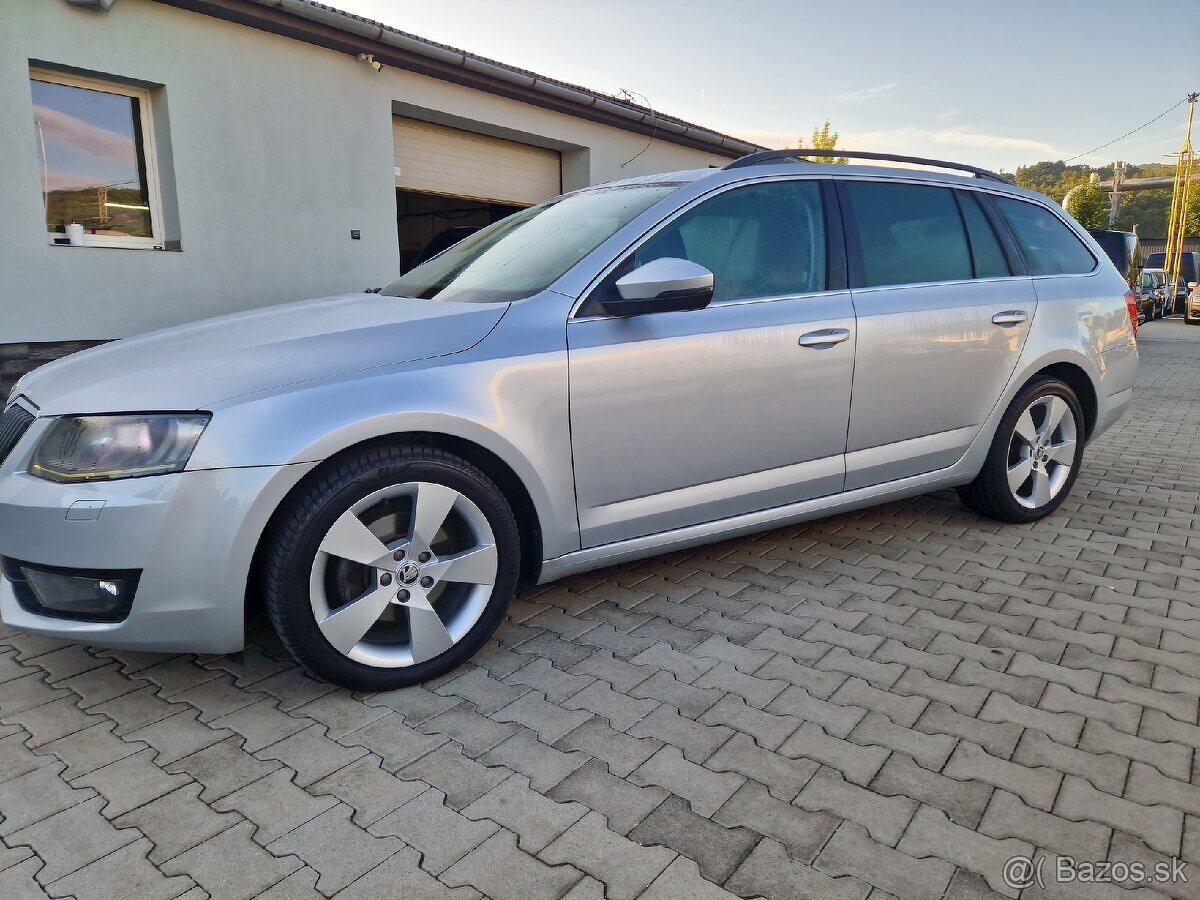 Predám Škoda Octavia Combi 2.0 TDI Elegance/Style DSG-automa