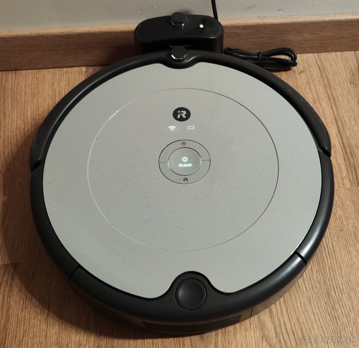 iRobot Roomba 698