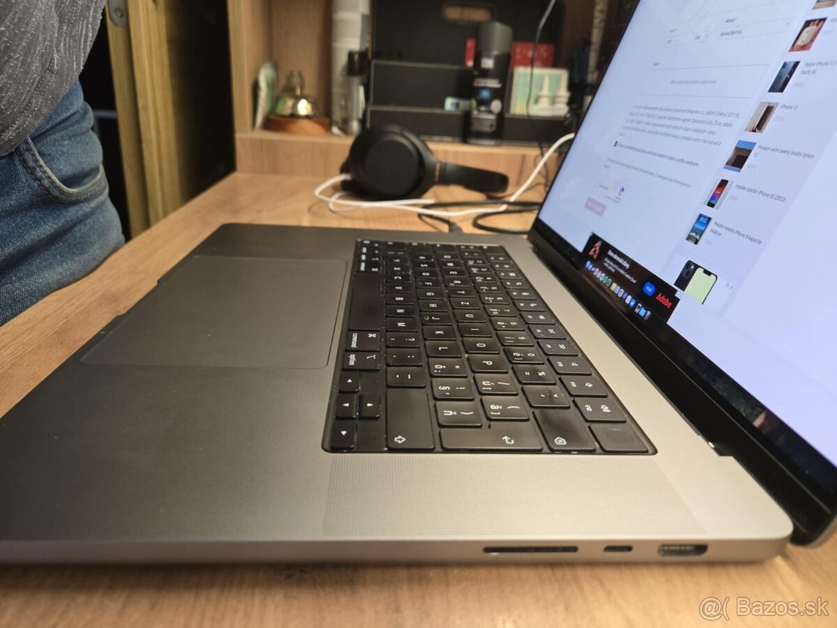 ZLAVA: MacBook M1 Pro 16', 32GB, 1T SSD, late 2021