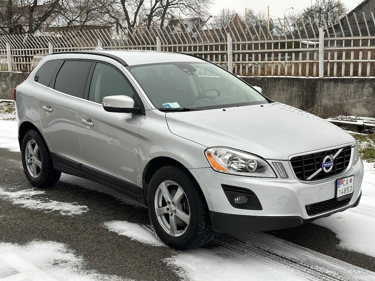 Volvo XC60 D5 AWD AT