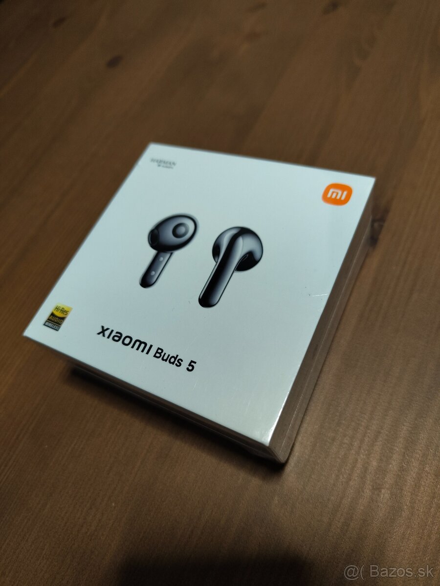 Nové slúchadlá Xiaomi Buds 5