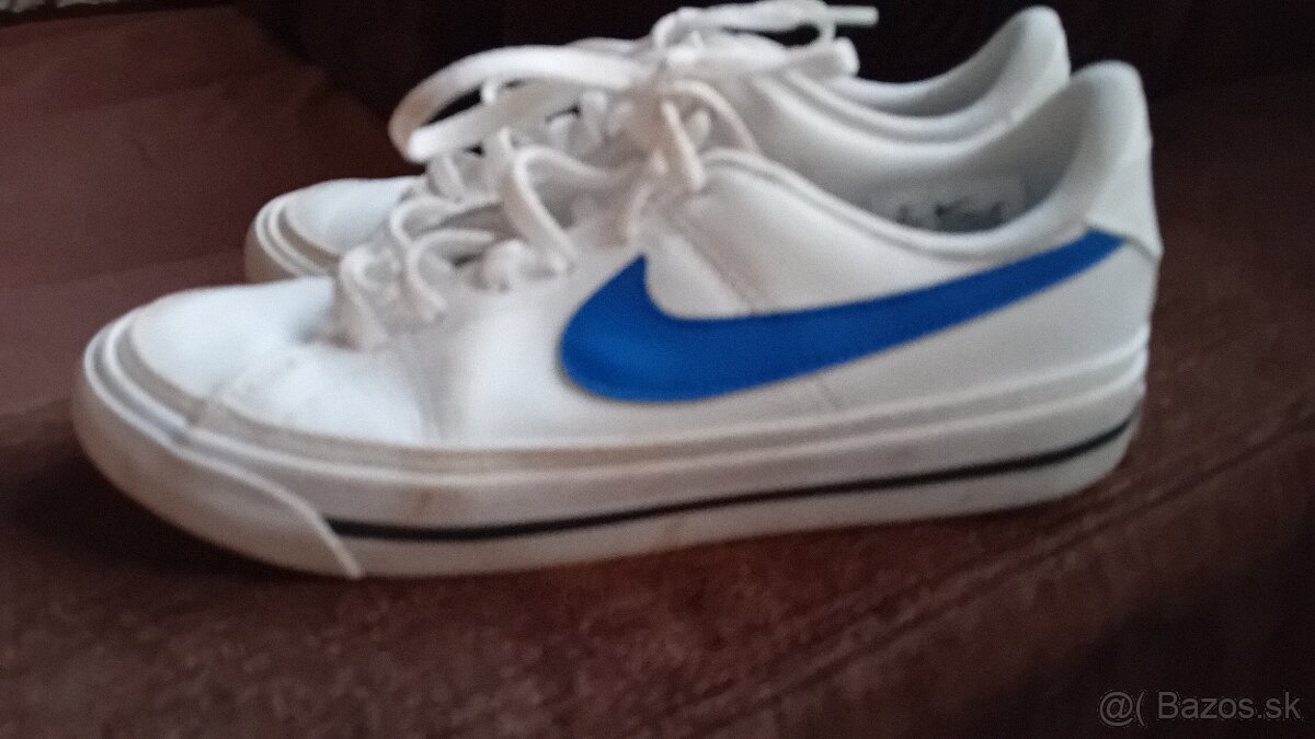 Nove nike tenisky