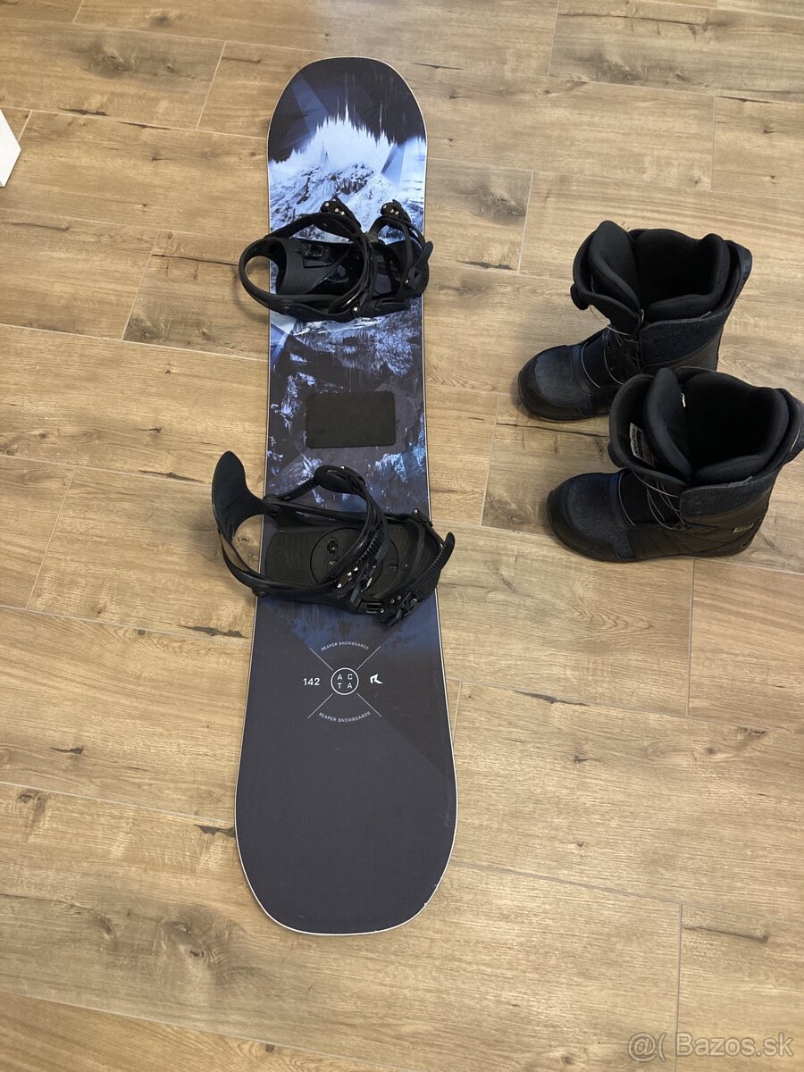 Snowboard