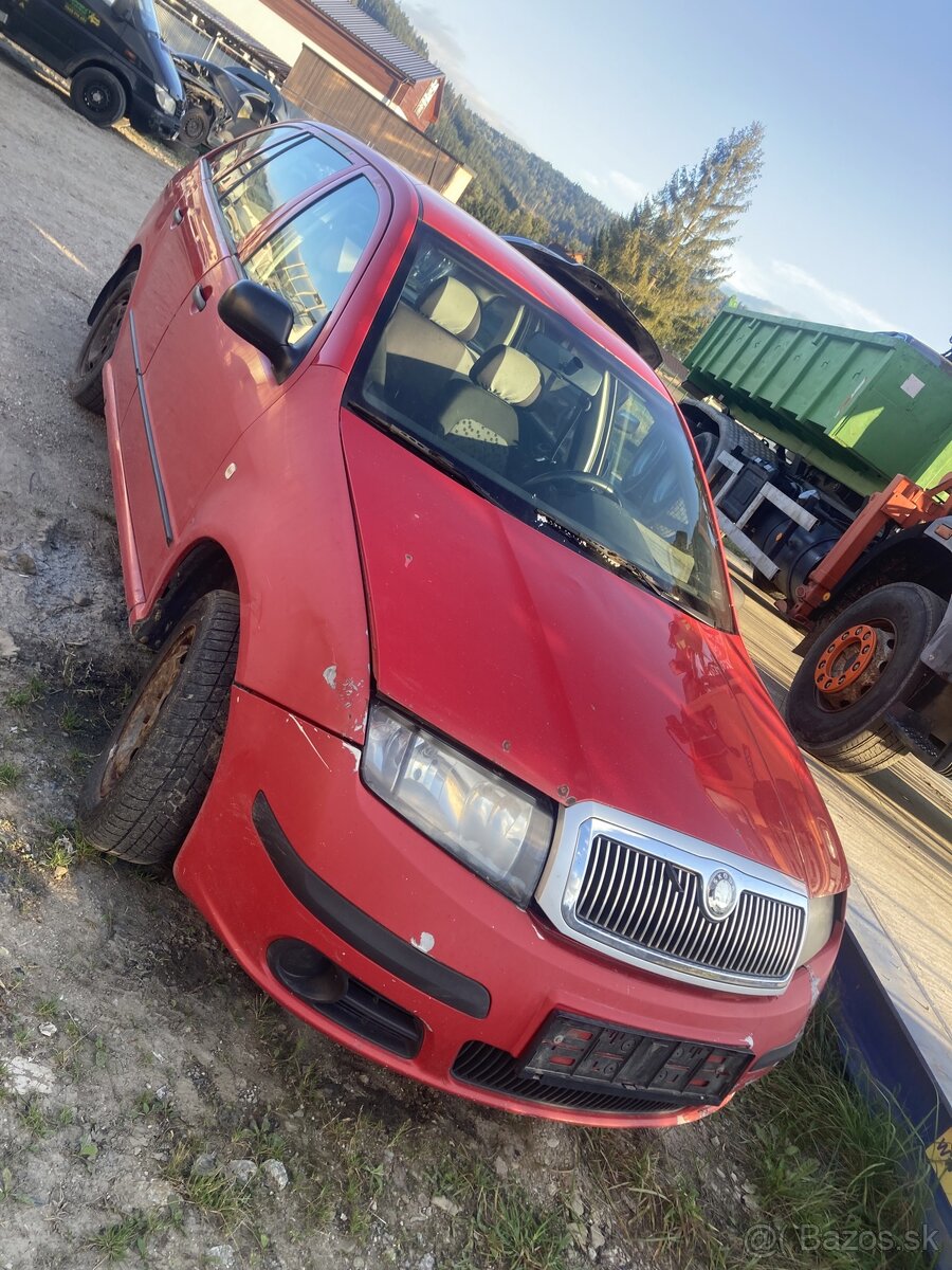 Škoda Fabia 1.4 16v Čierny interiér Rozpredam