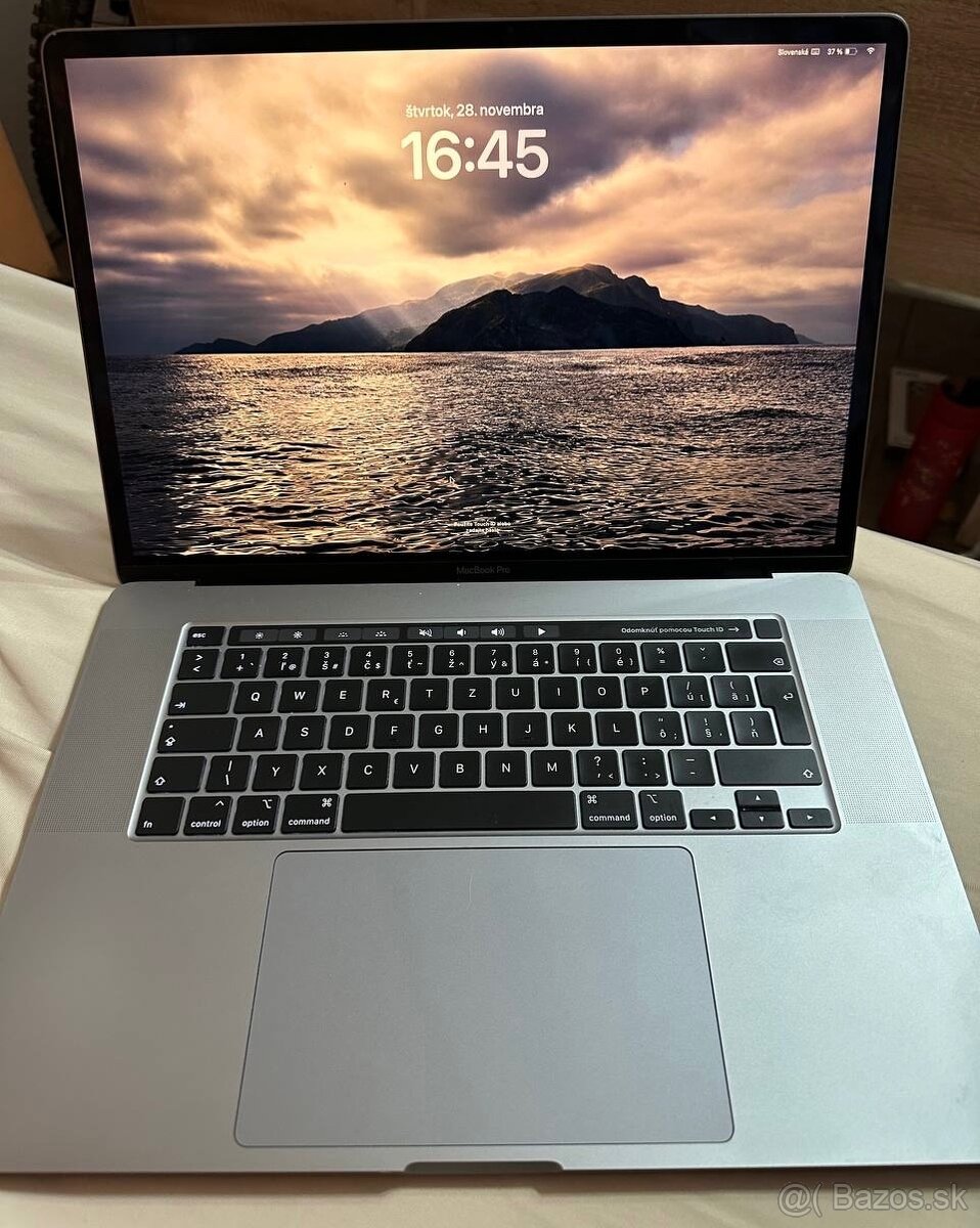 MacBook PRO