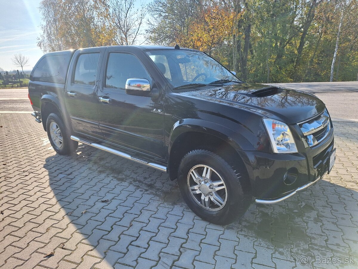 ISUZU D MAX 3,0 DIESEL 4X4 AUTOMAT ŤAŽNÉ