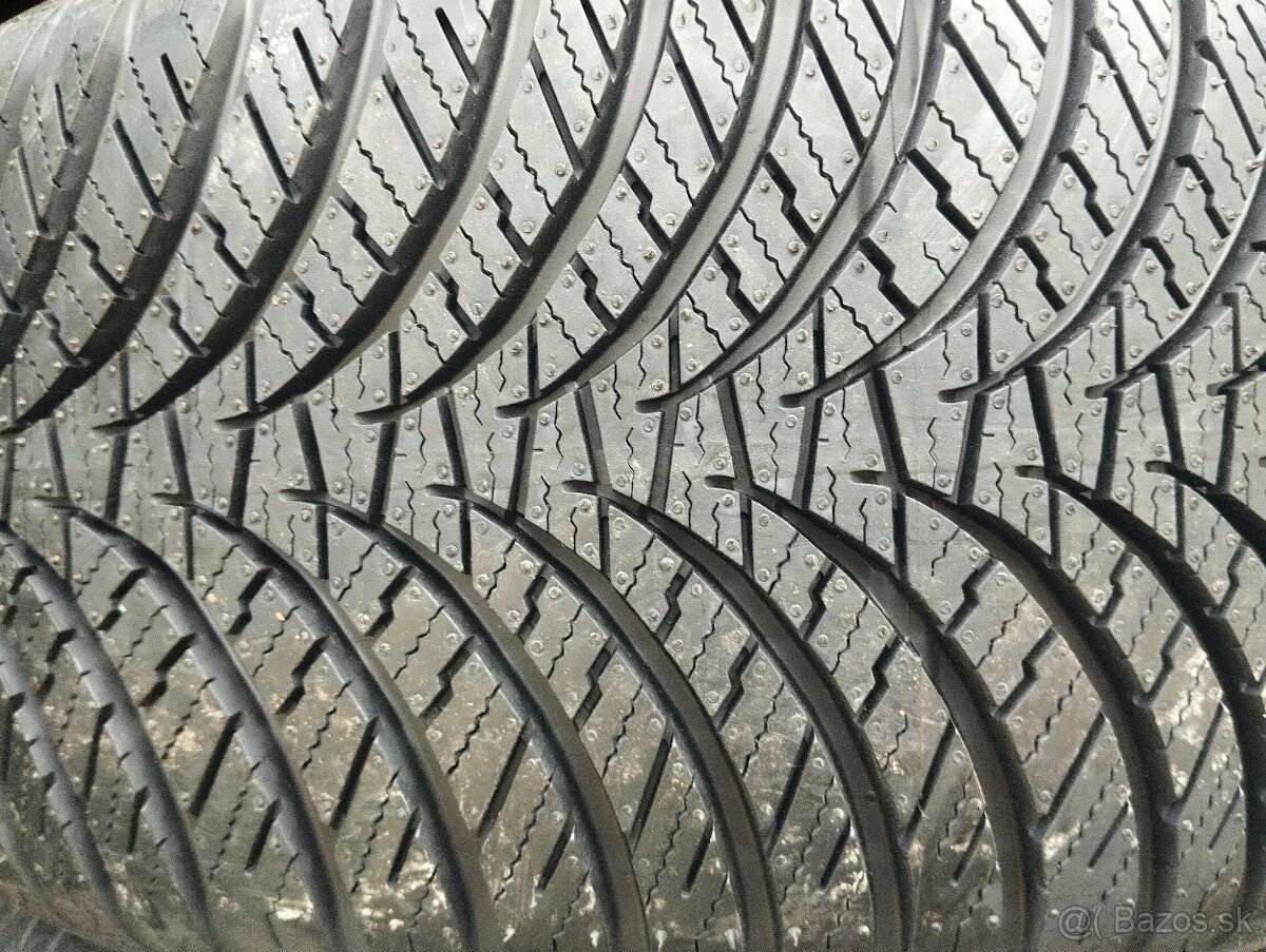 235/45 R18 98V zimné pneumatiky falken