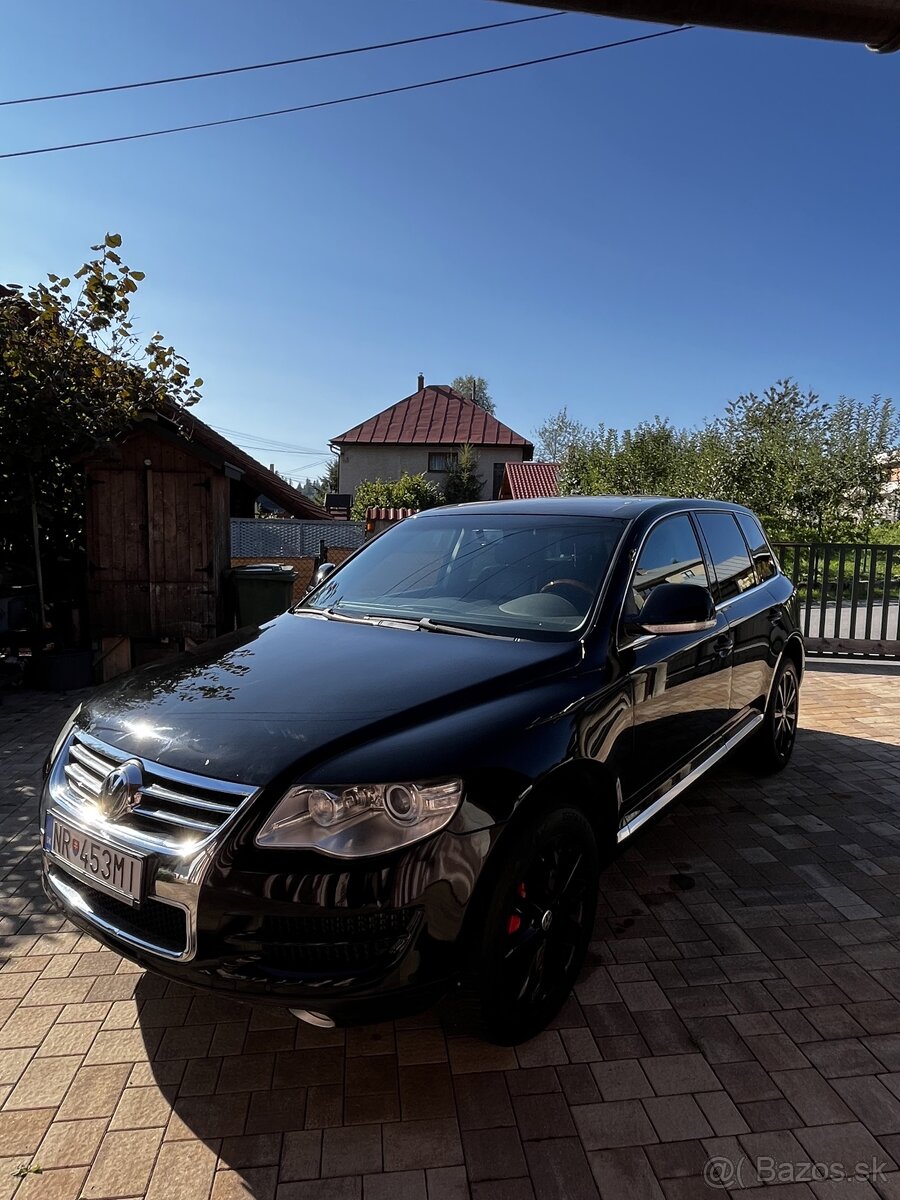 Volkswagen Touareg 3.0 TDi FACELIFT MANUÁL VZDUCH