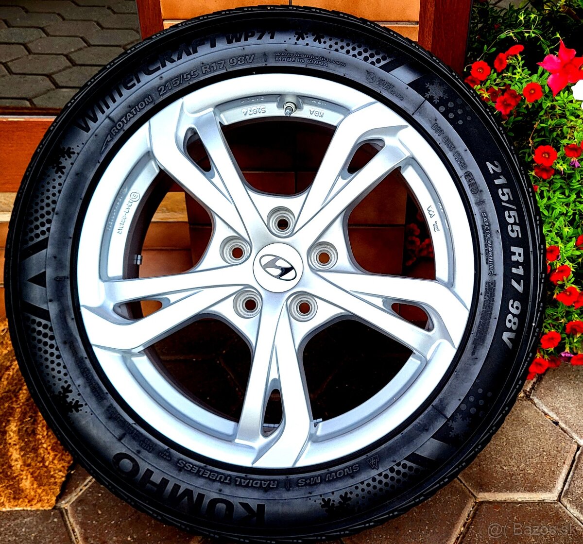 alu R17 5x114,3 senzory, zimné 215/55, orig. Hyundai KONA