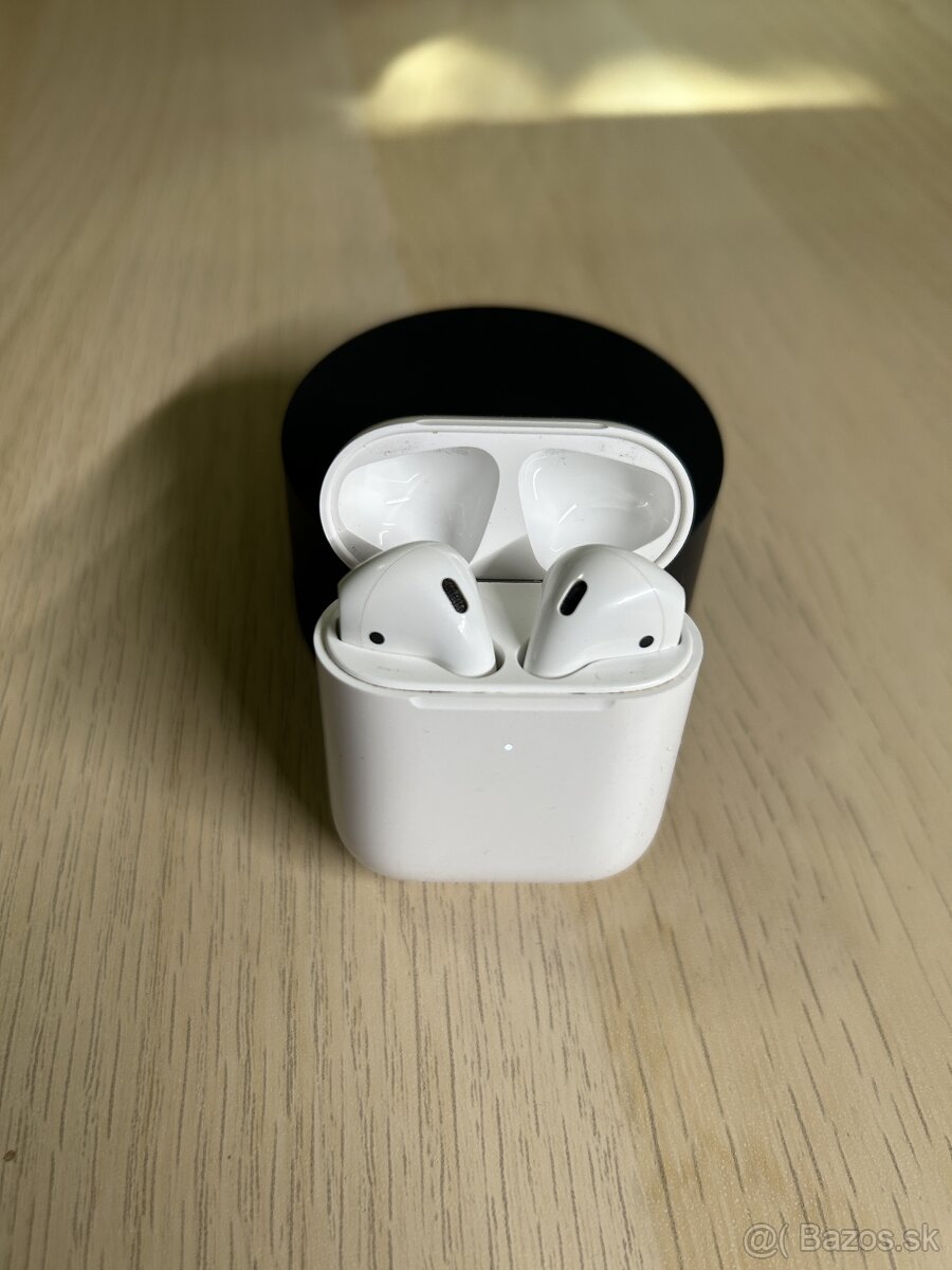 Apple AirPods 2