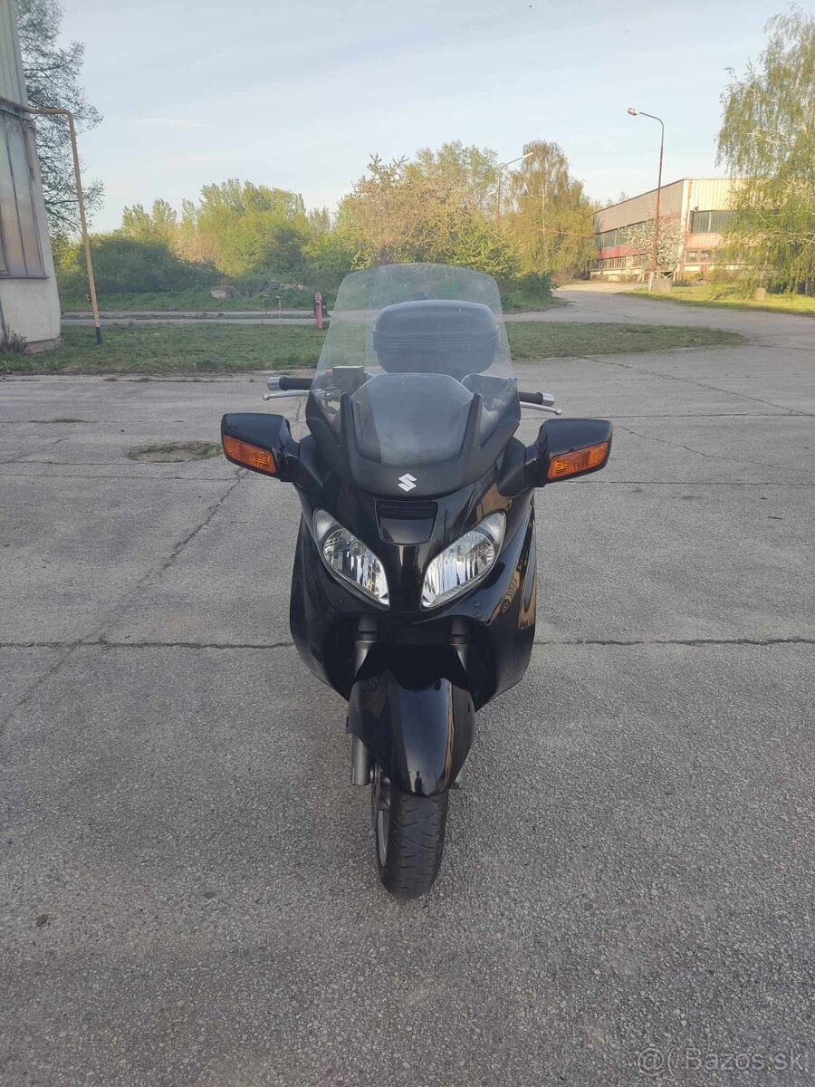 Suzuki burgman 650