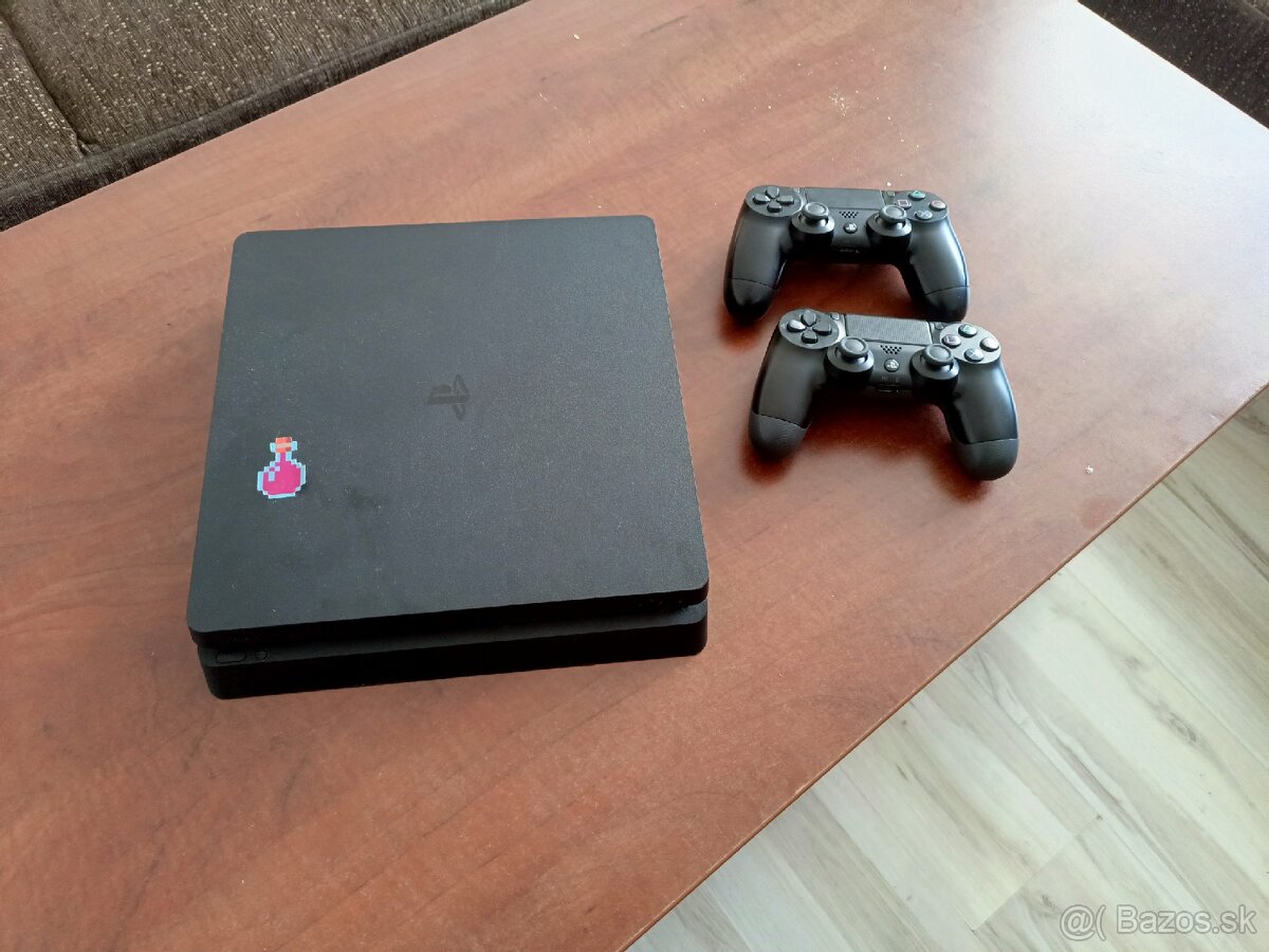 Predám PS4 slim 1TB